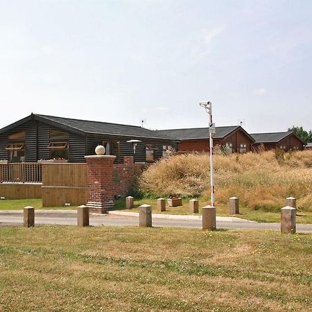 Weston Wood Lodges เมลเบิร์น ภายนอก รูปภาพ